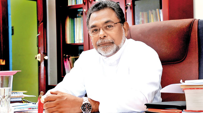 Siril Gamini சிறில் காமினி