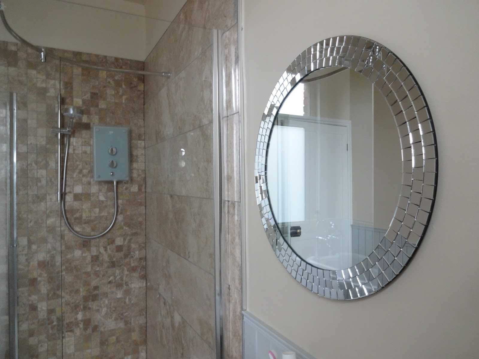 Easy Installation Bathroom Mirrors Kezzabeth DIY & Renovation Blog