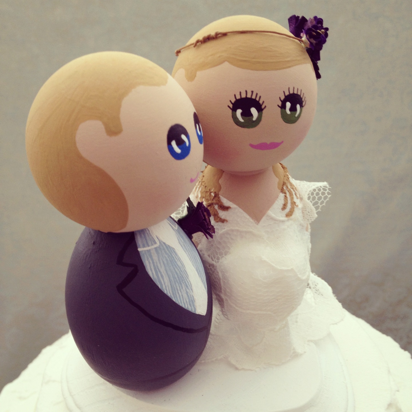 DSMeeBee Super Cute Pregnant Bride Cake Topper