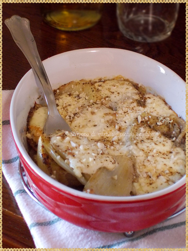 Finocchi con stracchino e mandorle