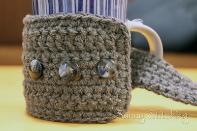 Recycled Denim Mug Cozy - free crochet pattern - Sunny Stitching