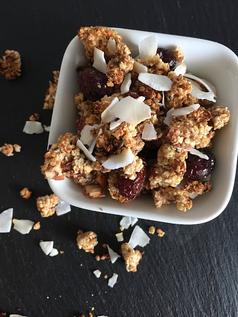 Knuspriges Granola-Müsli