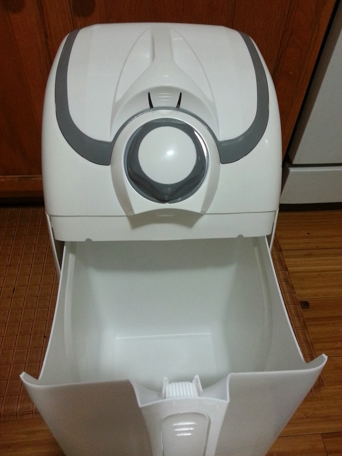 Grammy2Kaiden Tommee Tippee 360° sealer™ Diaper Disposal System Review