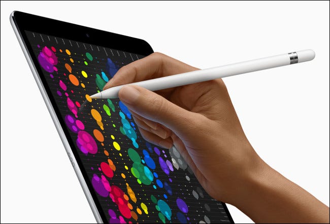Apple iPad Pro مع ProMotion