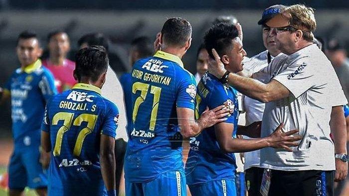 Robert Rhene Alberts Ungkap Sosok Striker dan Pemain Baru Putaran II Liga 1
