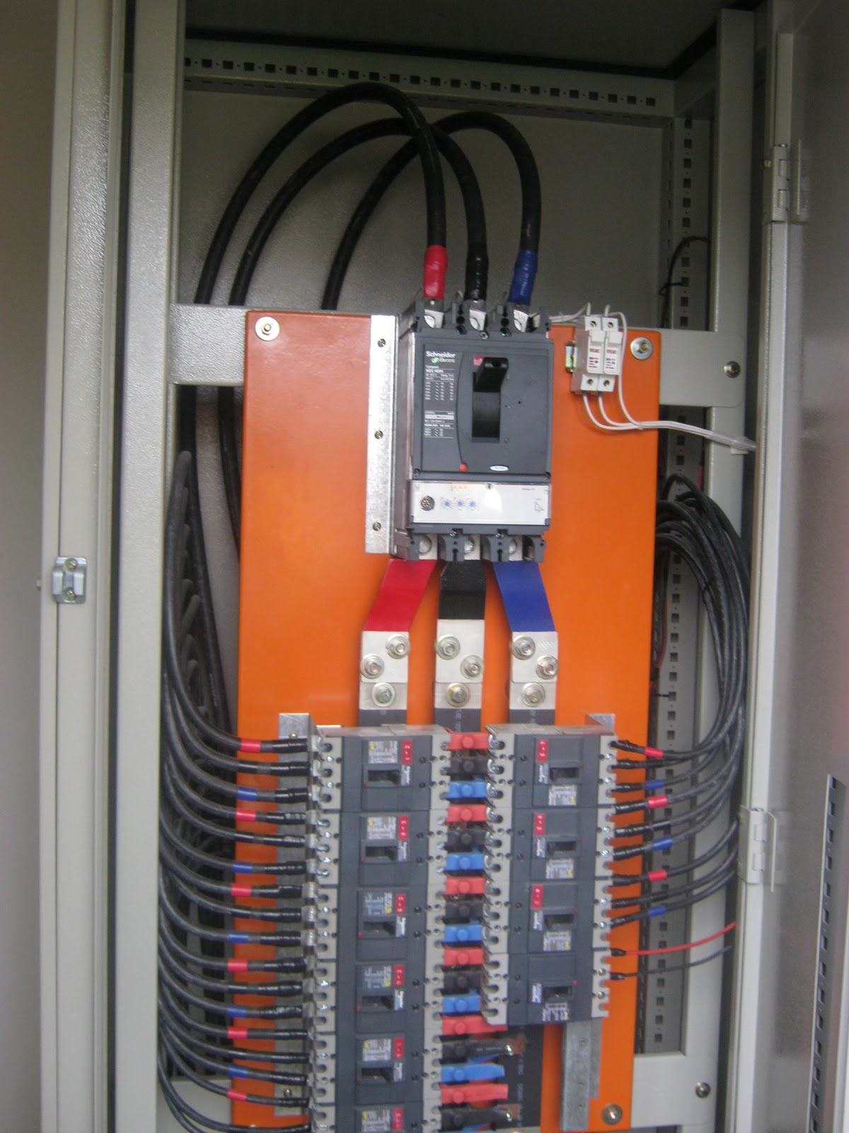 FABRICACION Y EQUIPAMIENTO DE TABLEROS ELECTRICOS three phase motor connection circuit diagram 