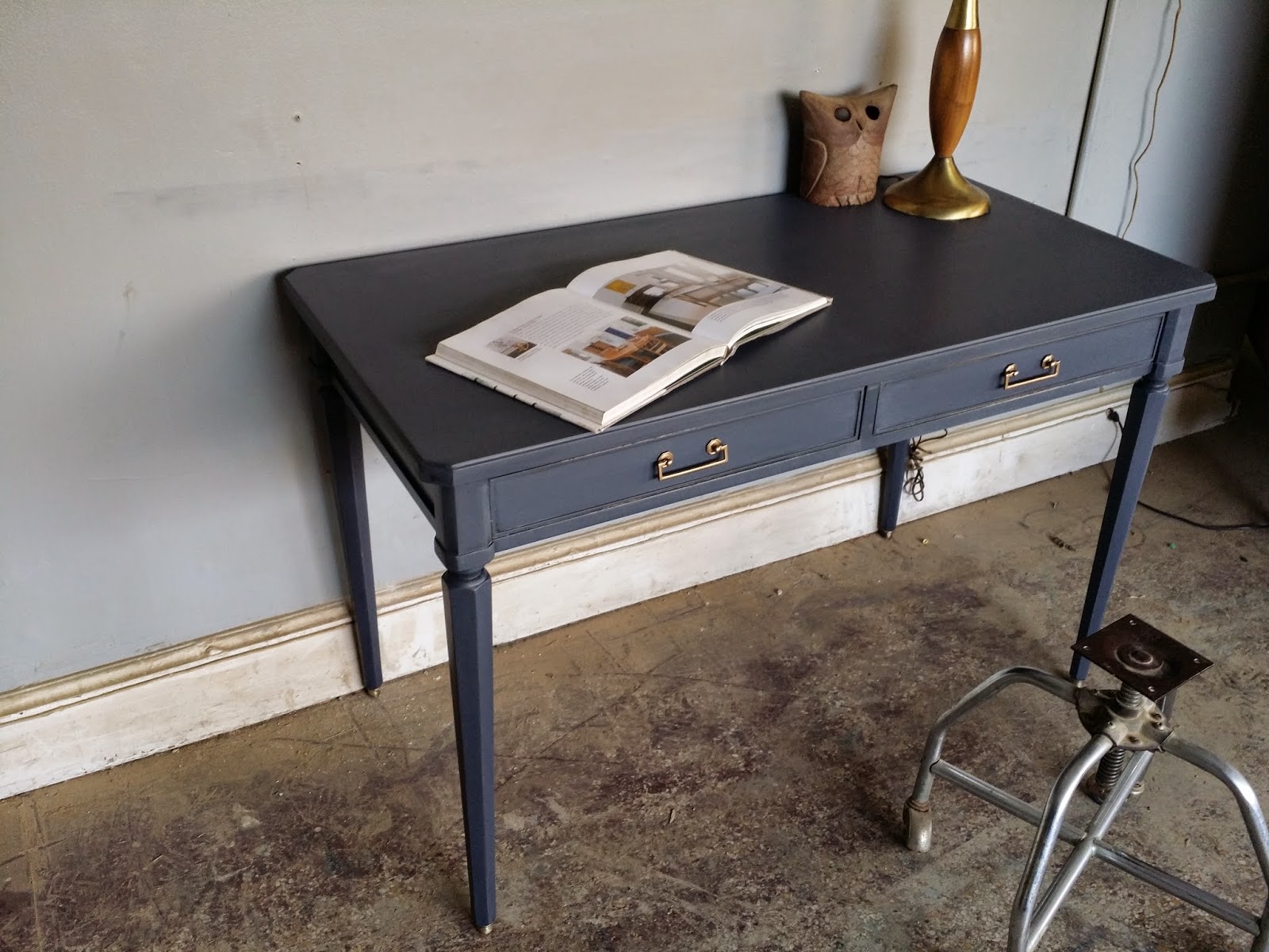 Vintage Ground Vintage Distressed Gray Desk
