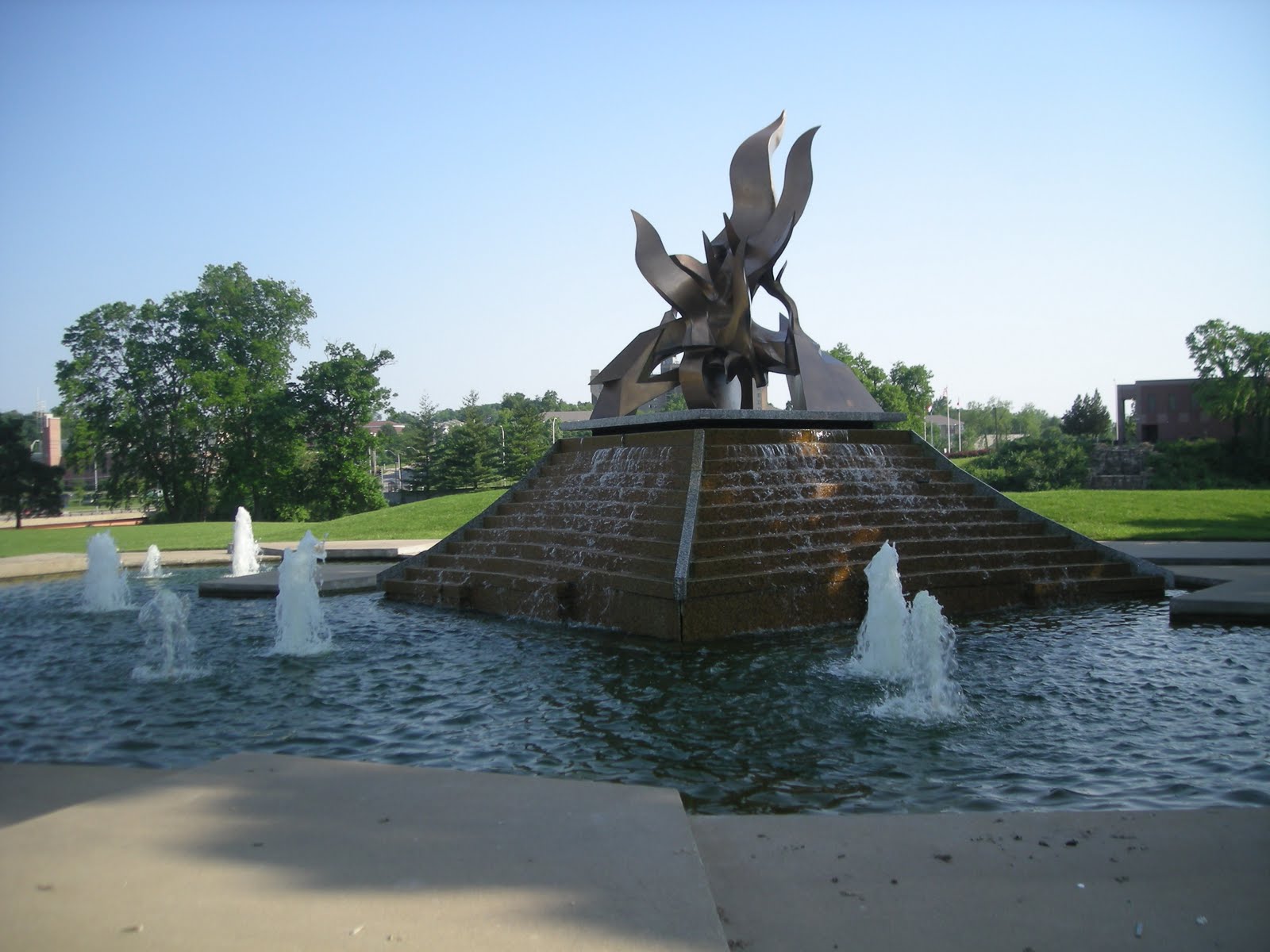 Cutting Coupons in KC: Kansas City Tour of Fountains: South of the