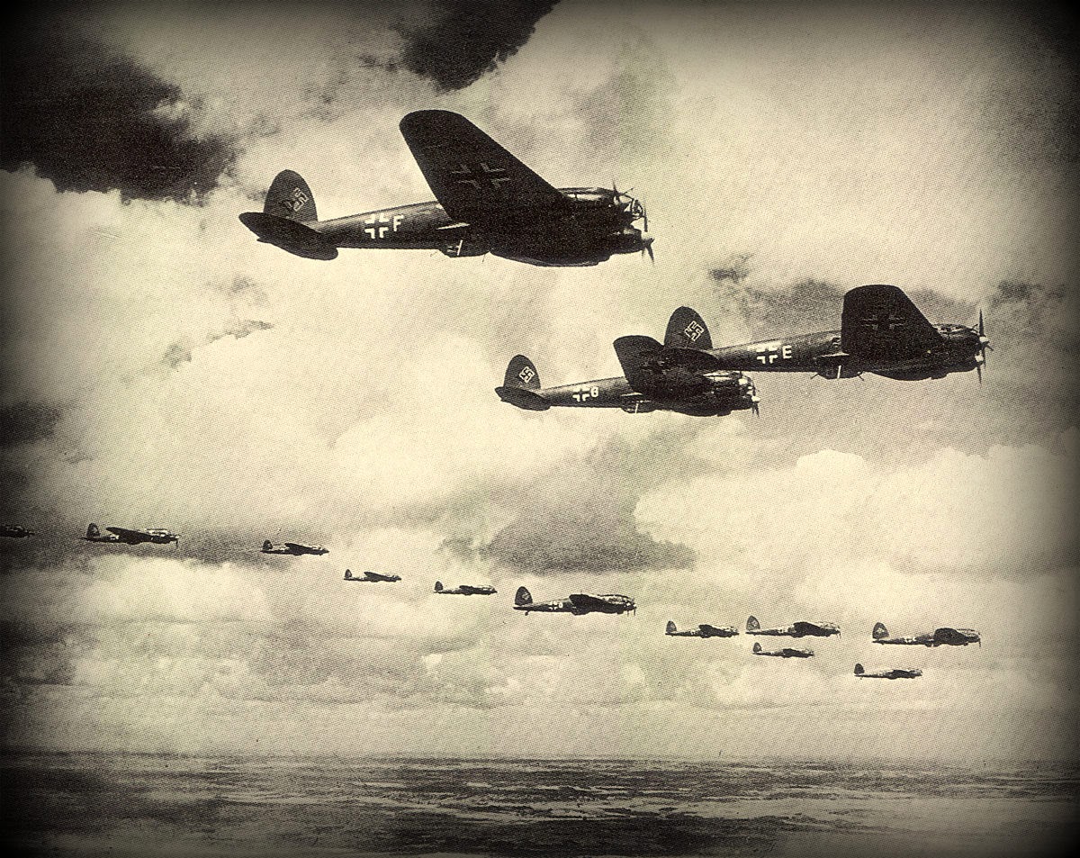 20 июня 1941. 22 Июня 1941 года нападение фашистской Германии на СССР. Самолеты ВОВ 1941-1945. ВОВ 22 июня 1941 самолеты. Бомбардировщики Люфтваффе 1941.