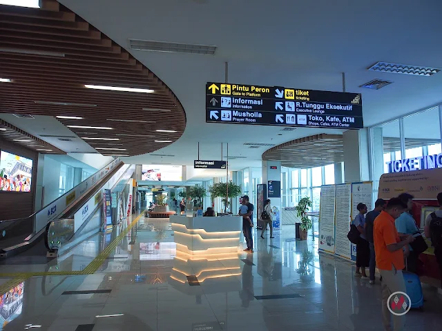 KAI Bandara - BNI City Lobby Railink 蘇加諾・哈達機場鐵路 - Soekarno-Hatta Airport Train / KAI Bandara