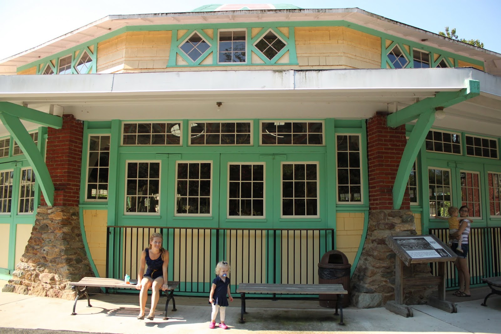 The Dahlem Dish Mother Goose Puppet Show at Glen Echo Park