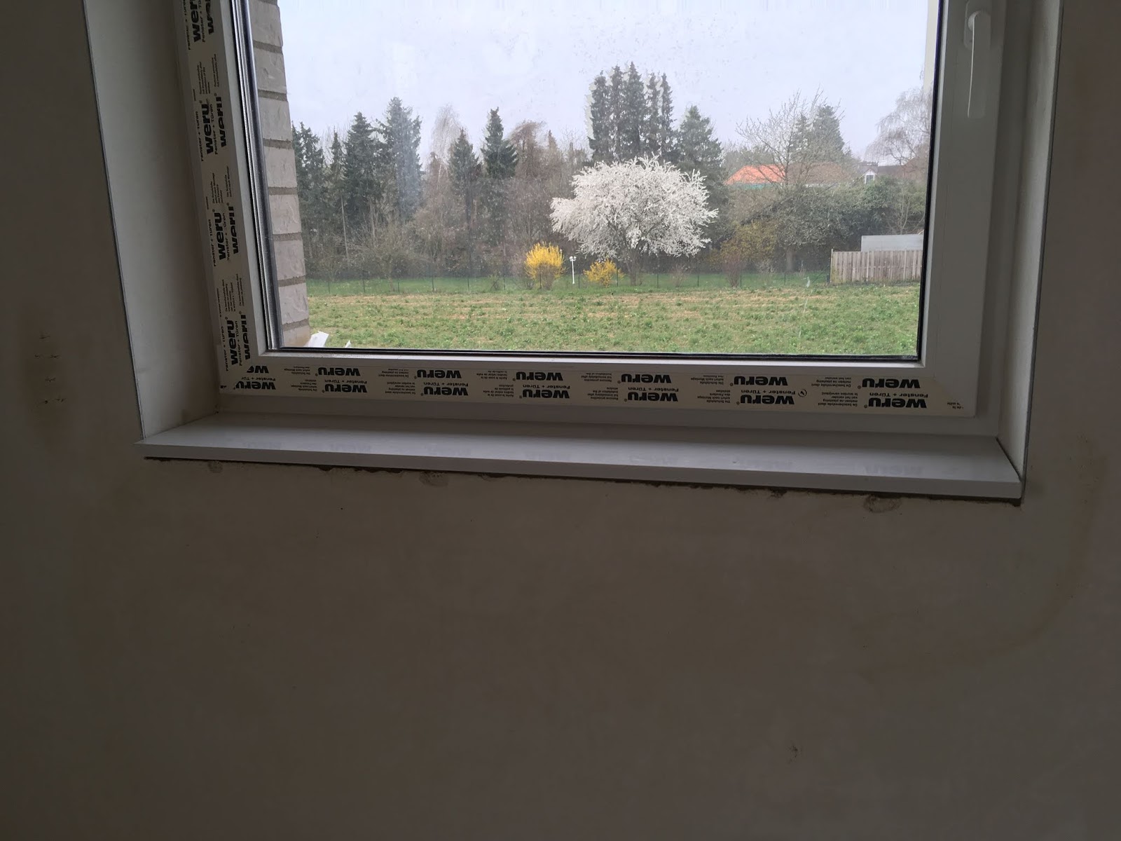 Hausbau Nadine, Max & Alex: Innenfensterbänke montiert