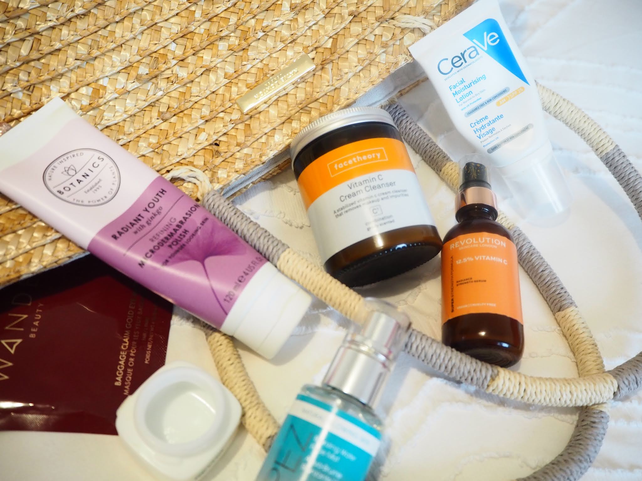 SUMMER SKINCARE TIPS HOW TO GET PERFECTLY RADIANT SKIN THIS SUMMER