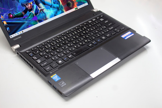 Toshiba Dynabook R734