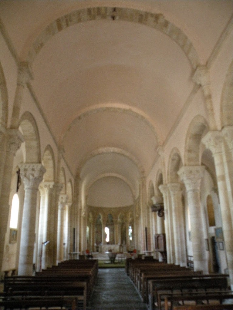 A la découverte du Nivernais Morvan L'église de SaintRévérien