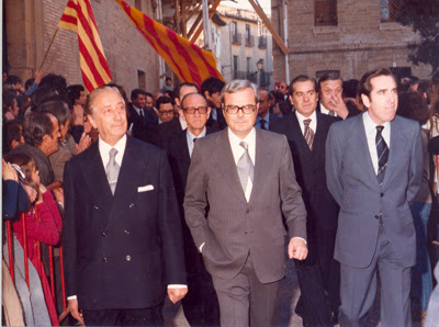 22 de abril de 1978. Salida de autoridades del Ayuntamiento de Huesca