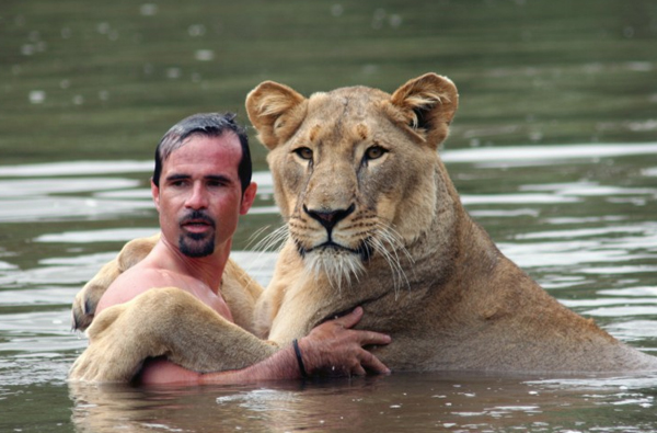 Kevin Richardson and his lion family