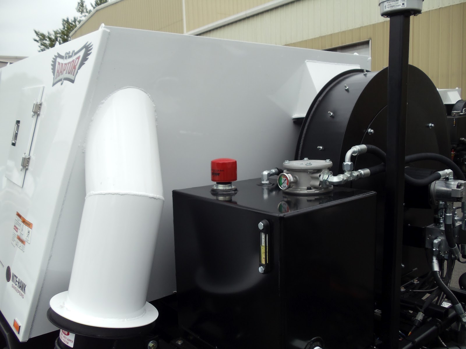 The Hawk's Nest Breather/Filter Hydraulic System Maintenance