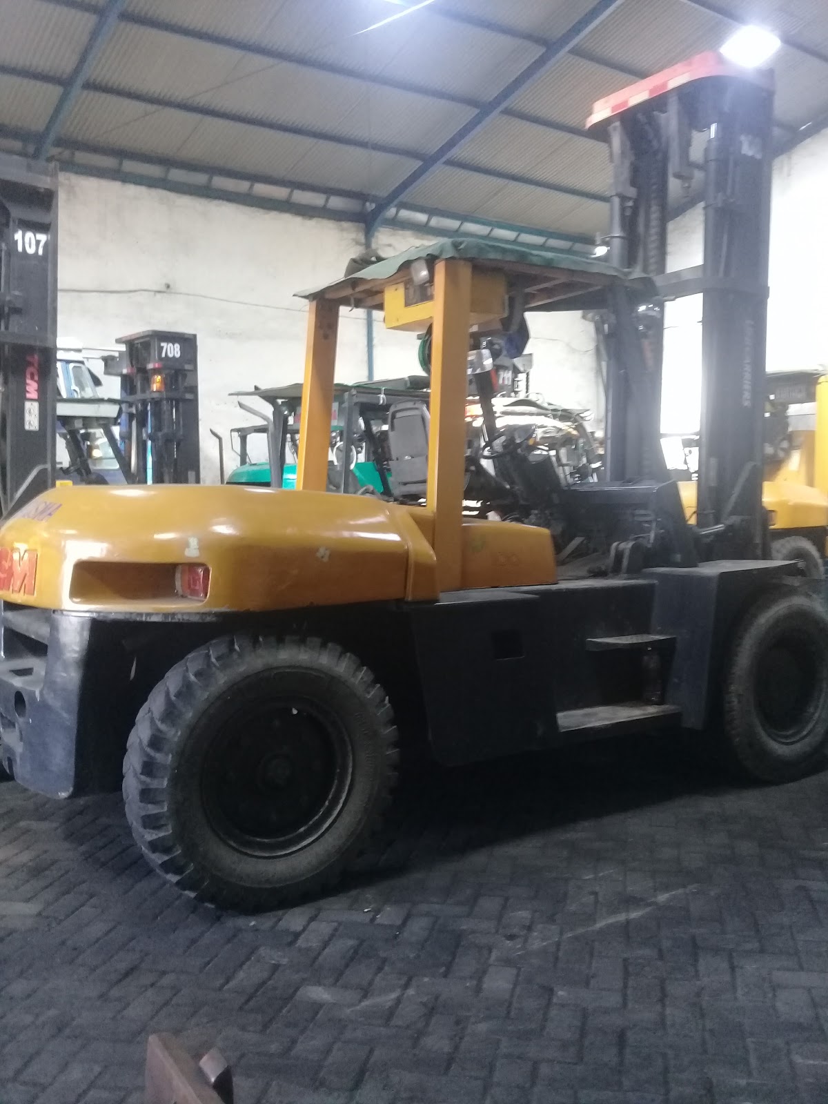 Sewa / Rental Forklift 3 ton Manyar, Gresik.