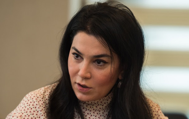 Sevil Nuriyeva kimdir? aslen nerelidir? kaç yaşında? evli mi? eşi kim? biyografisi ve hayatı hakkında kısa bilgi. Sevil Nuriyeva kimdir? aslen nerelidir? kaç yaşında? evli mi? eşi kim? biyografisi ve hayatı hakkında kısa bilgi.