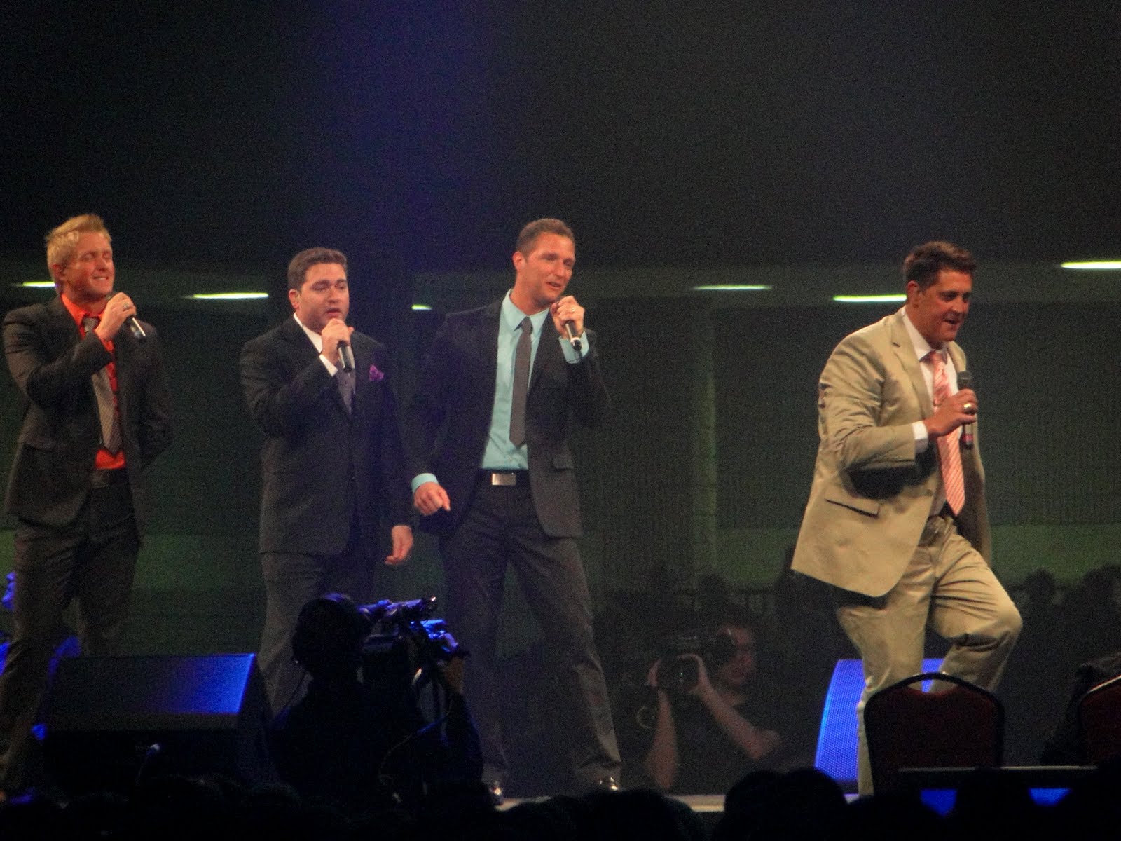 musingsofahappyhousewife Our Gaither family fest trip to TN