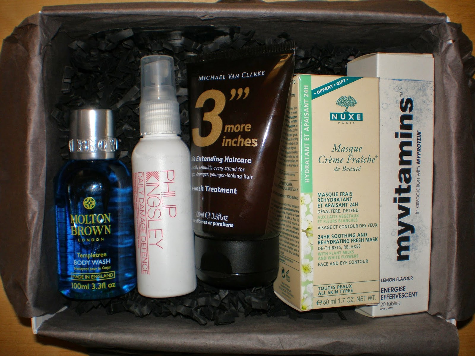 Unboxing Lookfantastic January box