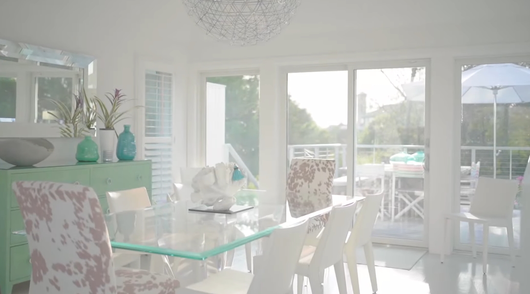 26 Interior Design Photos vs. 382 Jobs Ln, Water Mill, NY Luxury Home Tour
