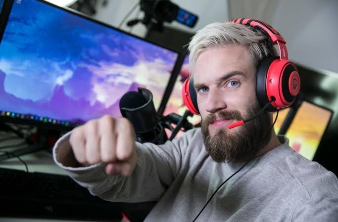 5. Streamer Dan Youtuber Game Peluang Usaha Online Terbaru Untuk Para Gamers