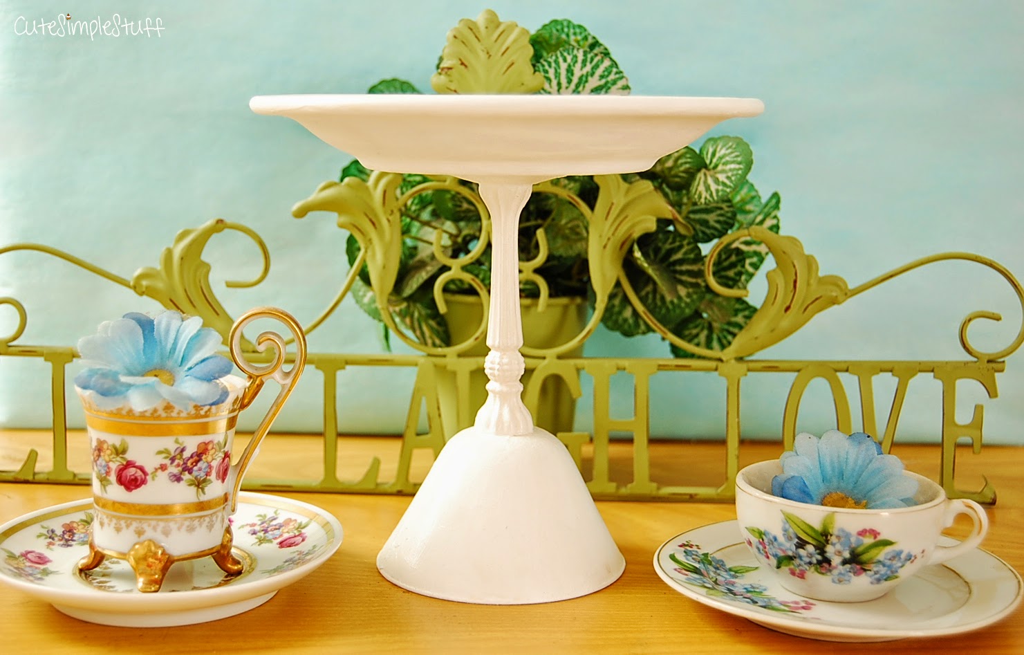Cupcake Stand DIY