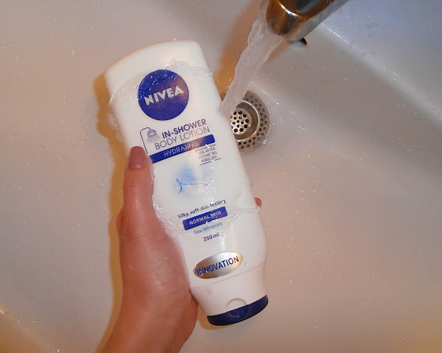 Nivea Inshower body lotion BEAUTY FINE PRINT