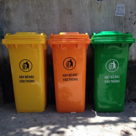thùng rác công cộng