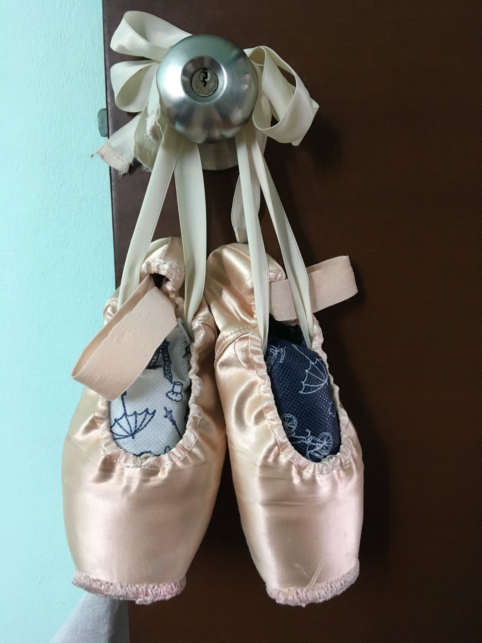 Ballet Hacks How I Maximise The Life Of My Pointe Shoes