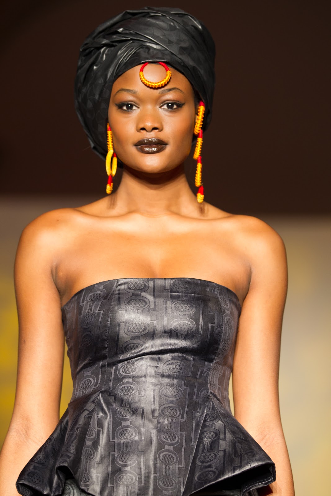 Cosmos&Lipstick: Black Fashion Week Paris - Adama Paris