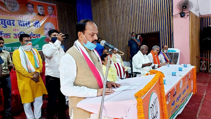 जमशेदपुर (झारखंड) : पूर्व सीएम रघुवर दास कर रहे बिहार दौरा,बिहार के युवाओं की जमकर तारीफ।।