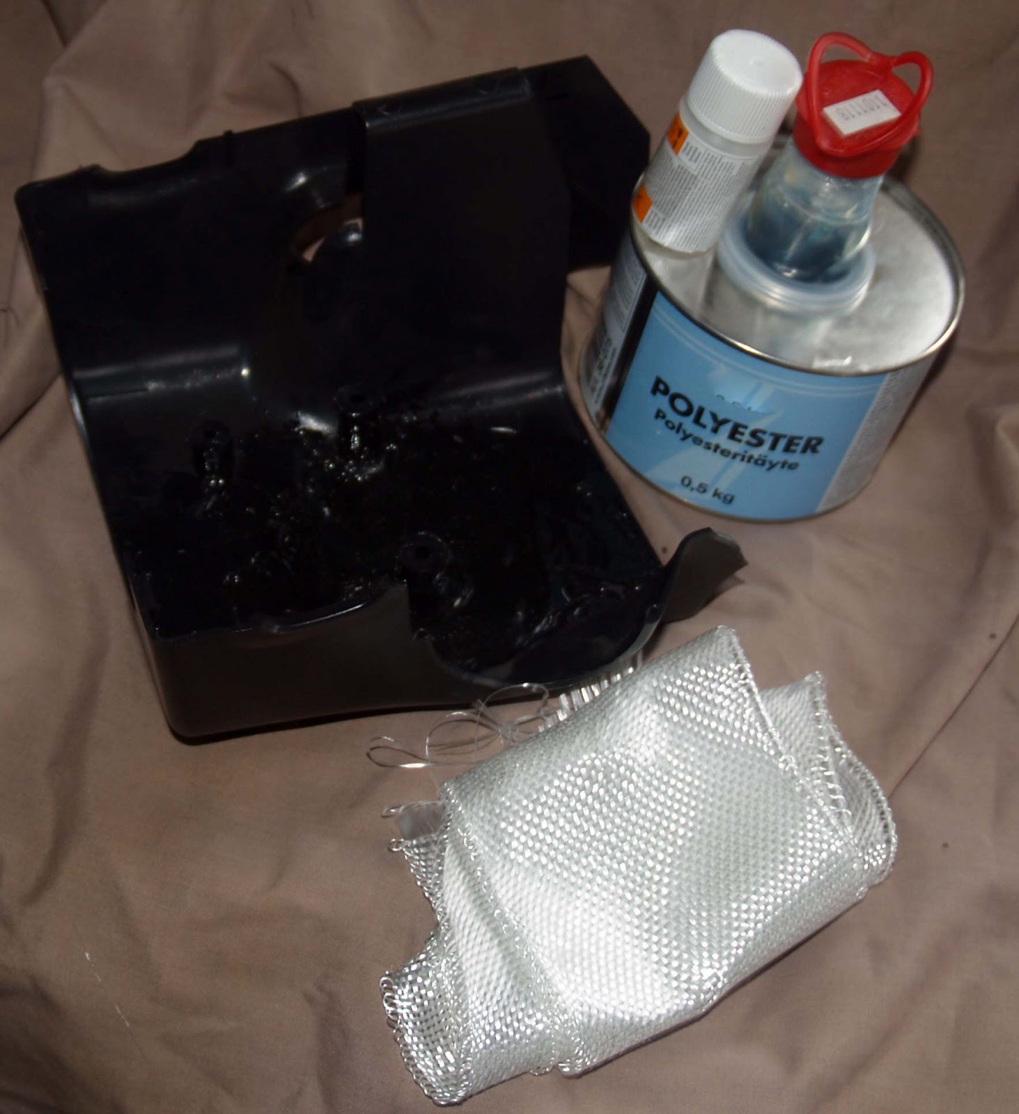 JB Service How to repair plastic parts for cars and motorbikes.