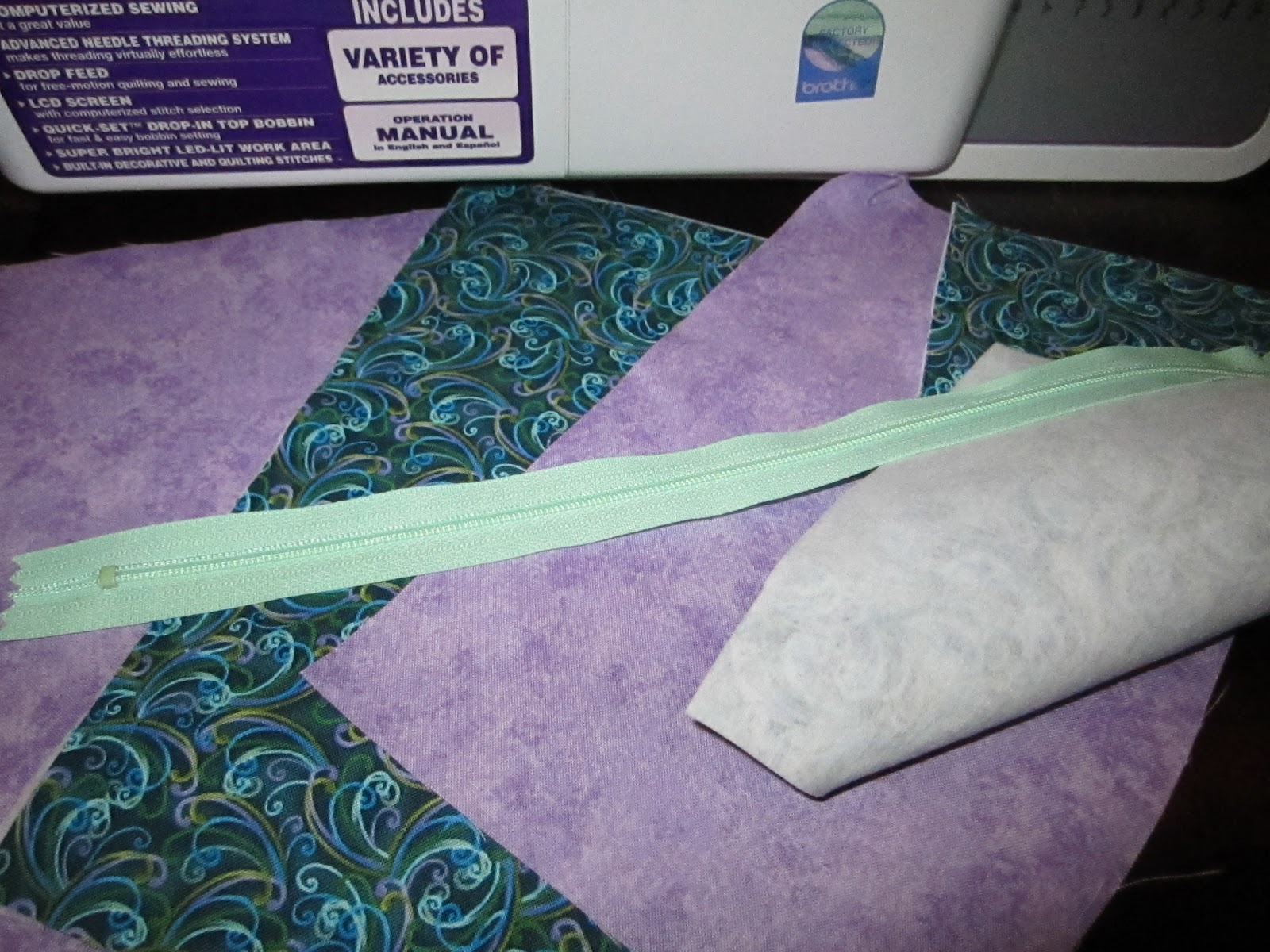 So, What Happened Was...: Easy Lined Zipper Pouch Tutorial