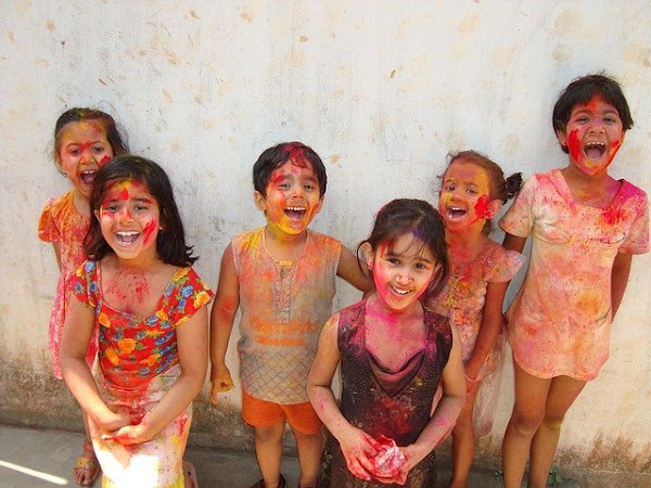 kids playing holi