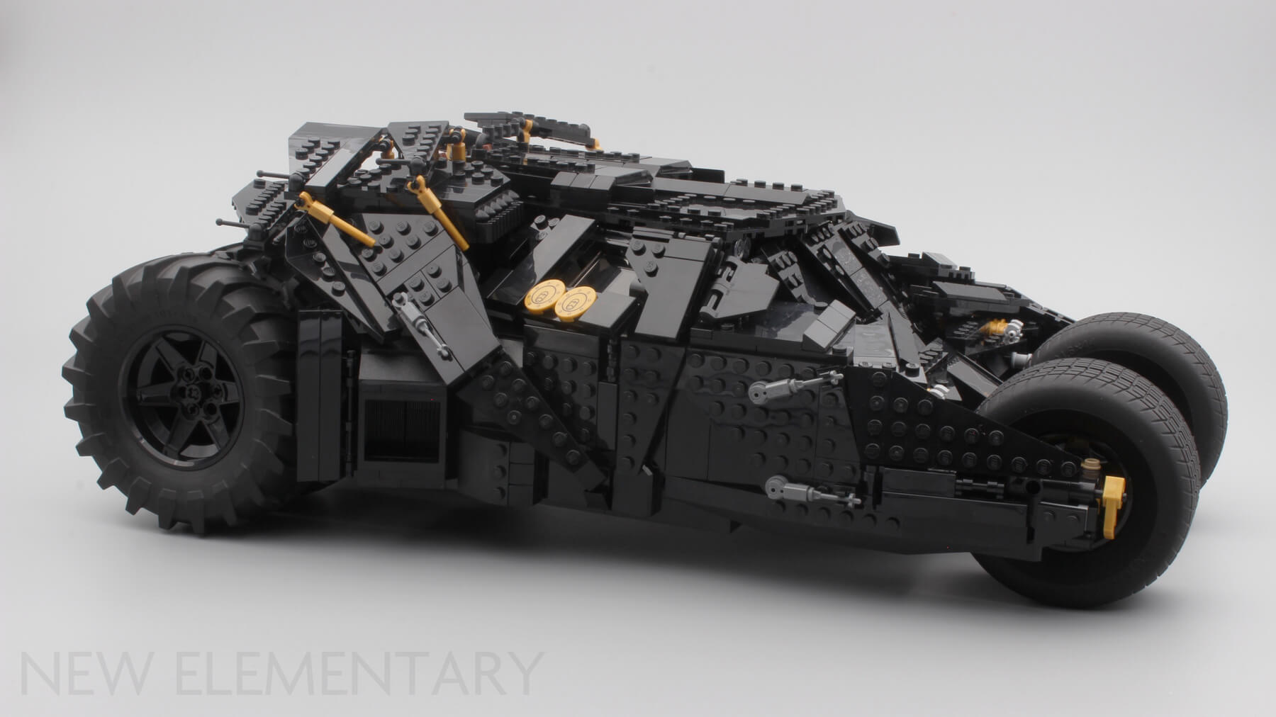 LEGO 76240 The Dark Knight Trilogy Batmobile Tumbler