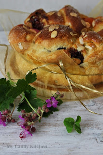 Великденски козунак