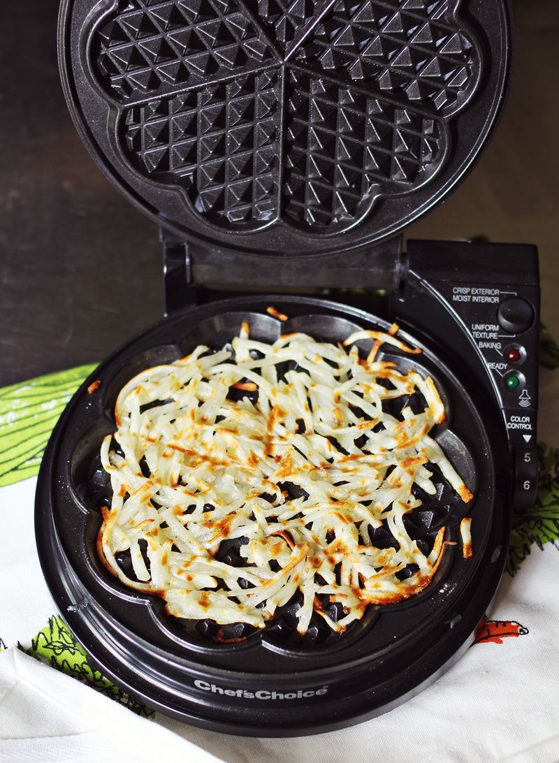 Waffle Maker : Black & Decker WM1404S Flip Waffle Maker Review