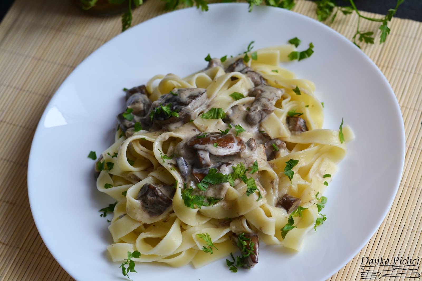 Makaron z grzybami Danka Pichci