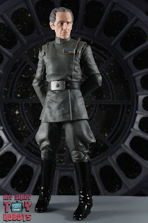 Black Series Grand Moff Tarkin 02