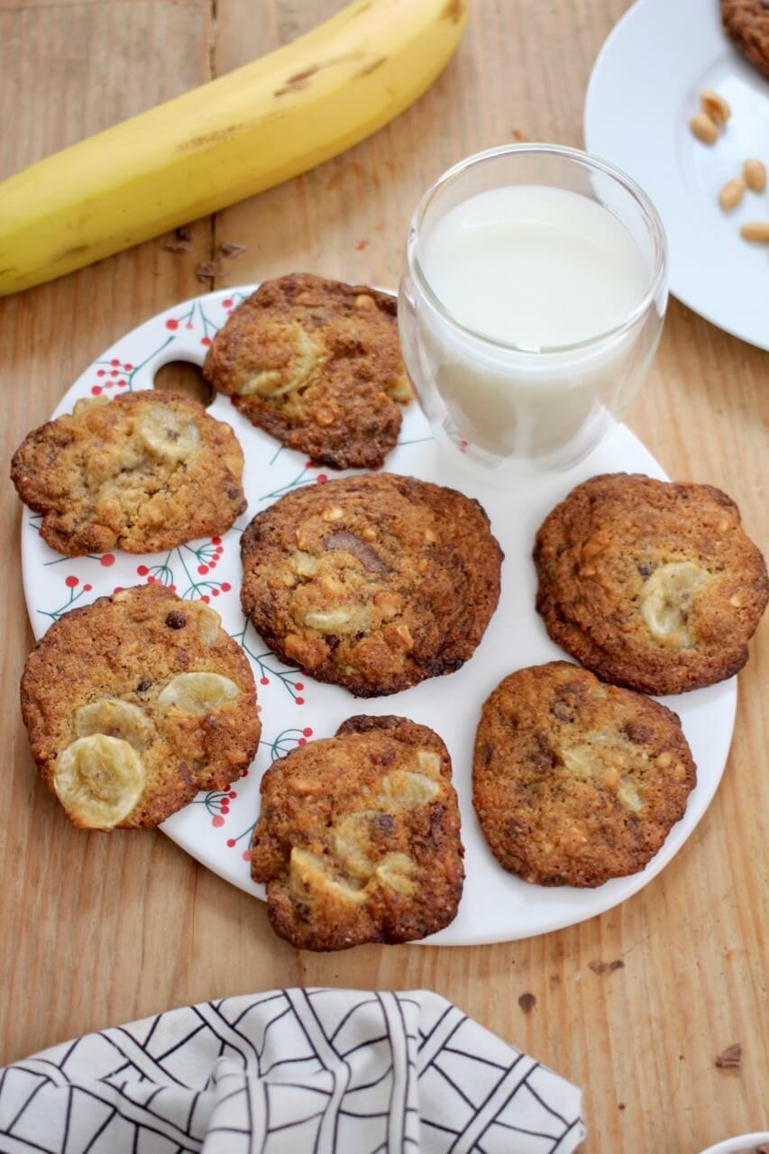 Schoko-Bananen-Cookies mit Erdnüssen