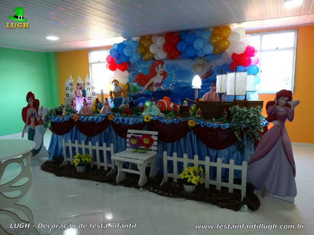 Decoração mesa luxo de aniversário tema Ariel Decoração para festa de aniversário tema Ariel luxo