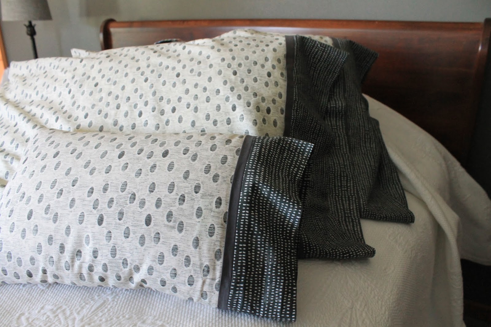SunShine Sews... New Pillowcases