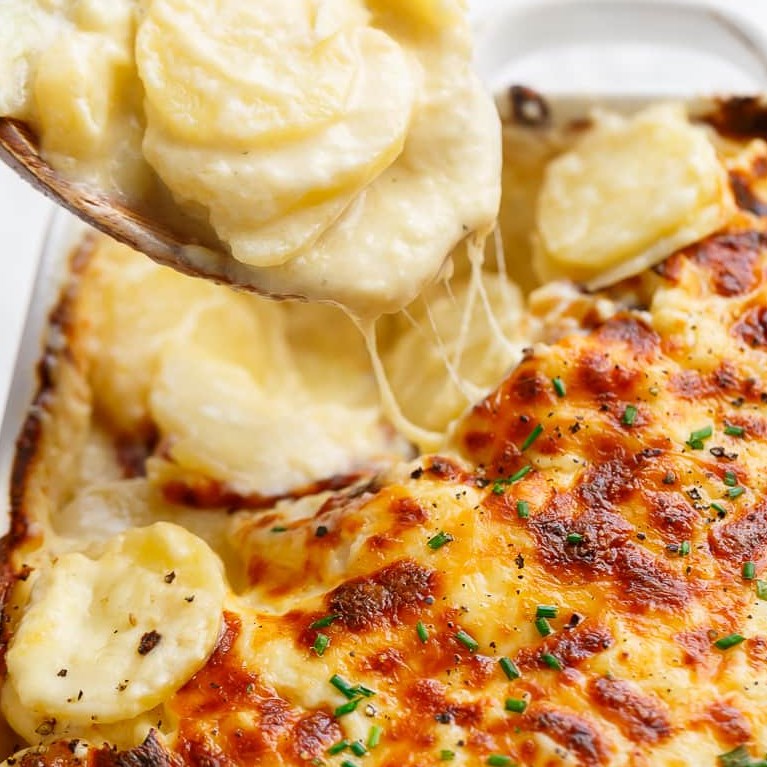 garlic parmesan scalloped potatoes #meal #delicious