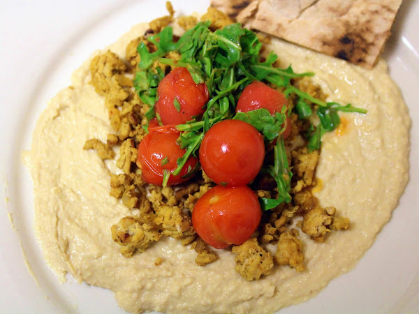 Easy and unusual (Hummus dinner bowls with Crispy Schwarma Turkey)