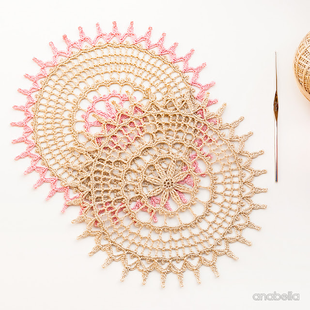 Shabby decoration for Christmas, 3 crochet doilies in 1 pattern by Anabelia Craft Design