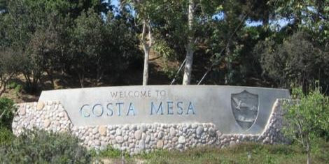 Ở Costa Mesa nghe chuông chùa Ở Costa Mesa nghe chuông chùa