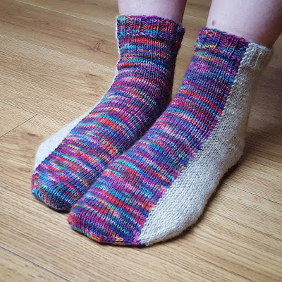 Knitting and so on: Seitenstreifen Socks
